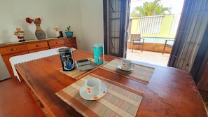 Dining - Casa Elegante Piscina area Gourmet (Itanhaém)