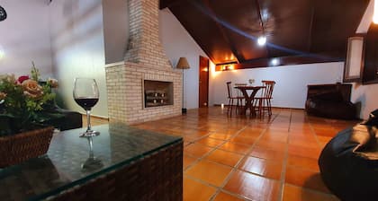 Casa Elegante Piscina area Gourmet