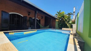 Utomhuspool