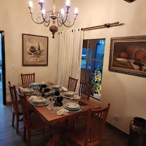Villa | Dining