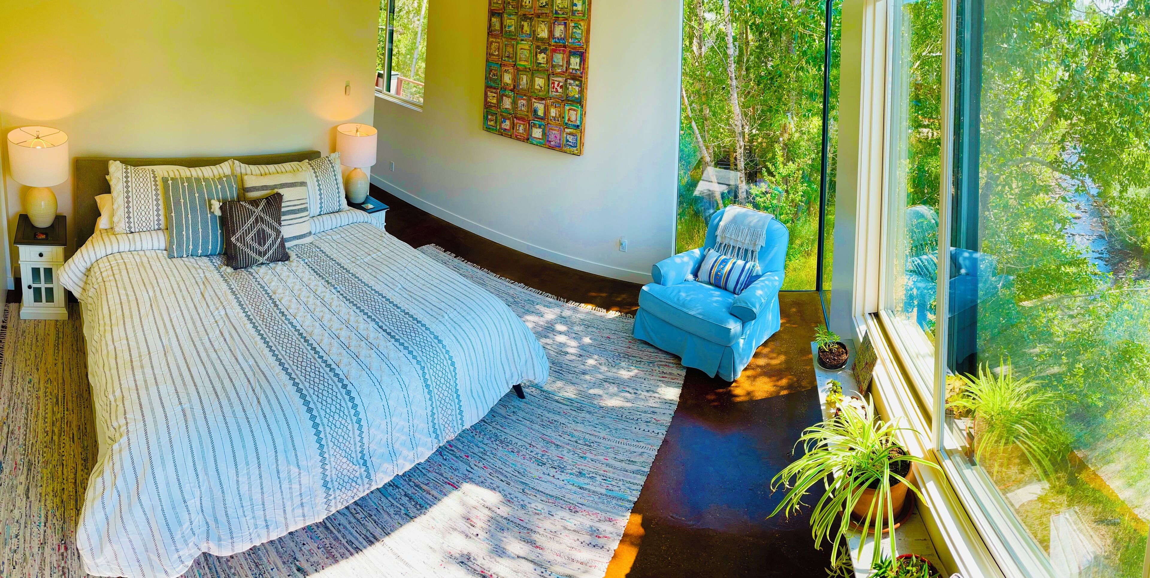 4 chambres, fer et planche à repasser, accès au Wi-Fi (inclus)