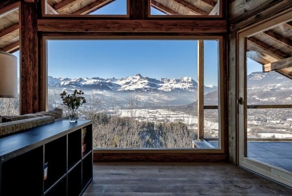 Interior - Chalet - Stunning Views & Walkable to Lifts/Town (Saint-Gervais-les-Bains)