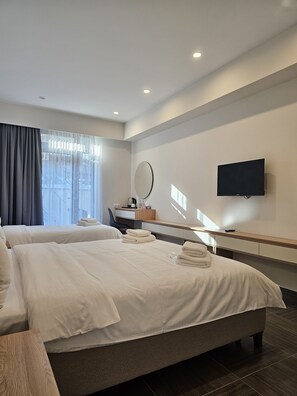 Deluxe Triple Room, Patio (Ground floor) | Egyptian cotton sheets, premium bedding, down duvets, in-room safe - Avenue 30 Hotel (Yerevan)