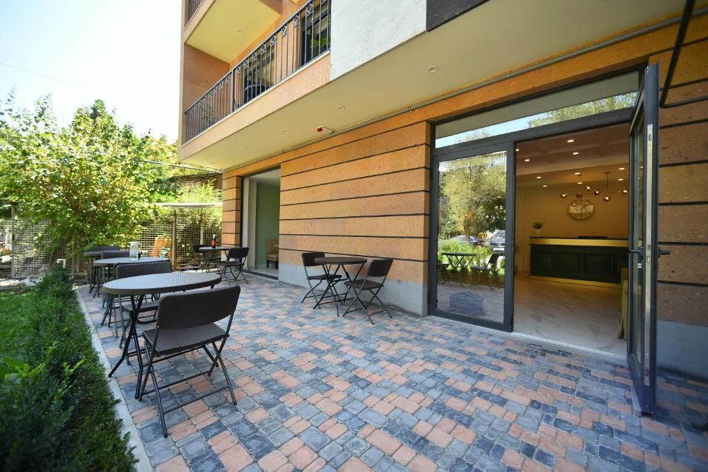 Deluxe Twin Room, 2 Single Beds, Garden Area | Front of property