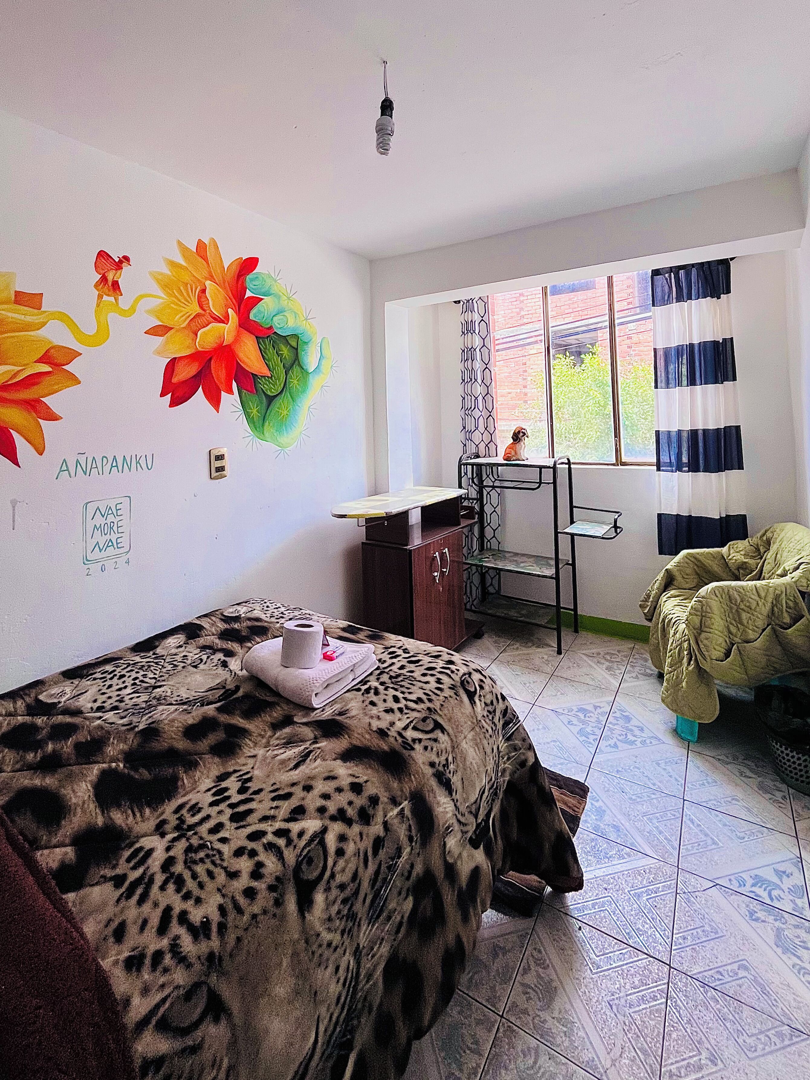 베이직룸, 슈퍼싱글침대 1개, 금연 | 3 개의 침실, 각각 다른 스타일의 인테리어, 각각 다르게 가구 비치, 노트북 작업 공간