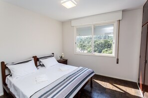 Appartement | 4 slaapkamers, individueel gemeubileerd, een bureau, gratis wifi