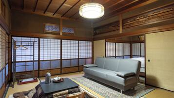 Desk, free WiFi, bed sheets