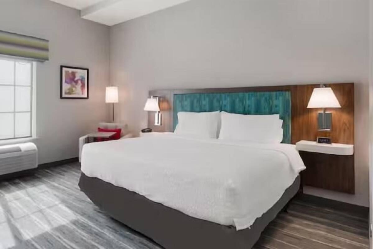 1 bedroom, iron/ironing board, free WiFi