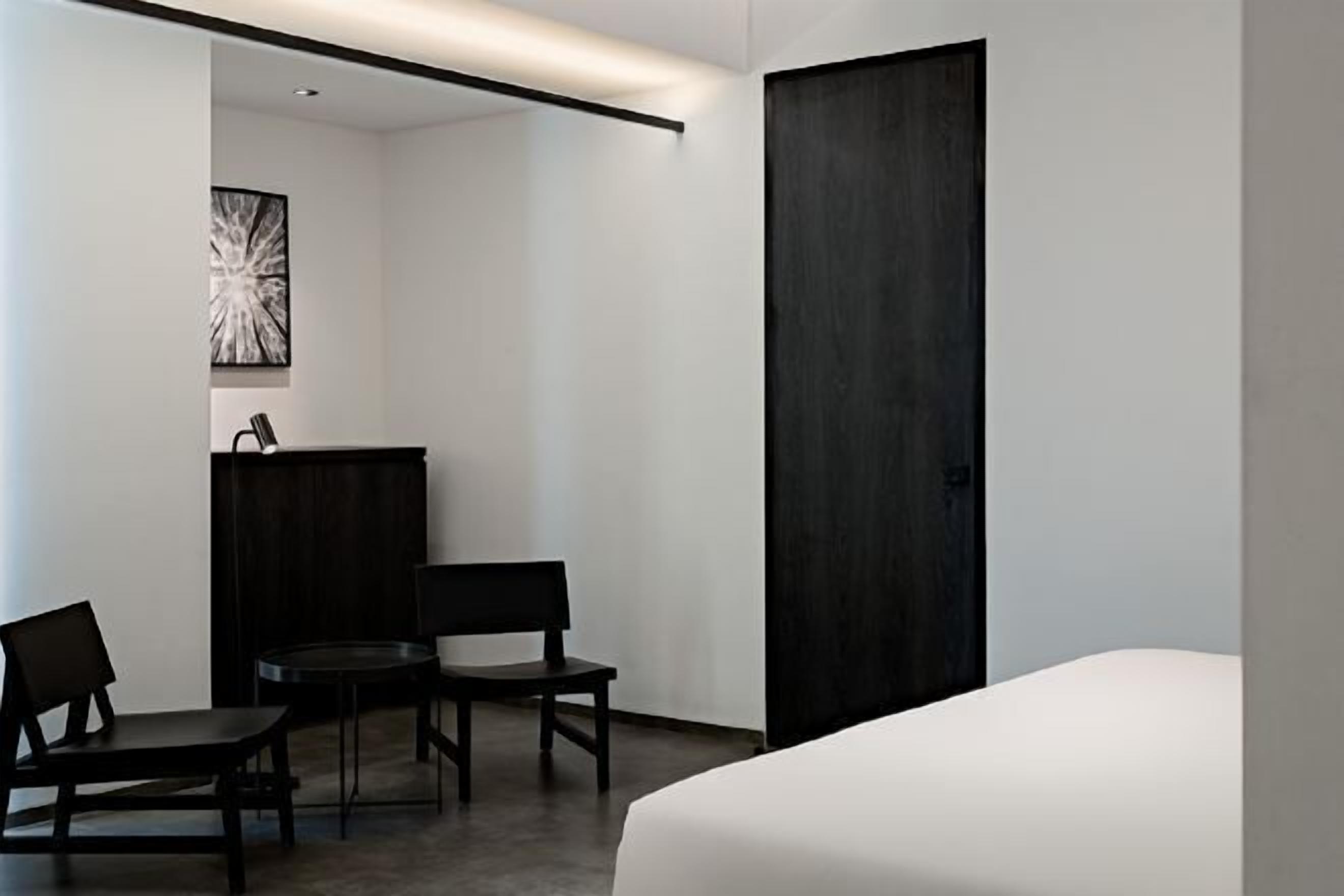 Skrivebord, lydisolering, sengetøj