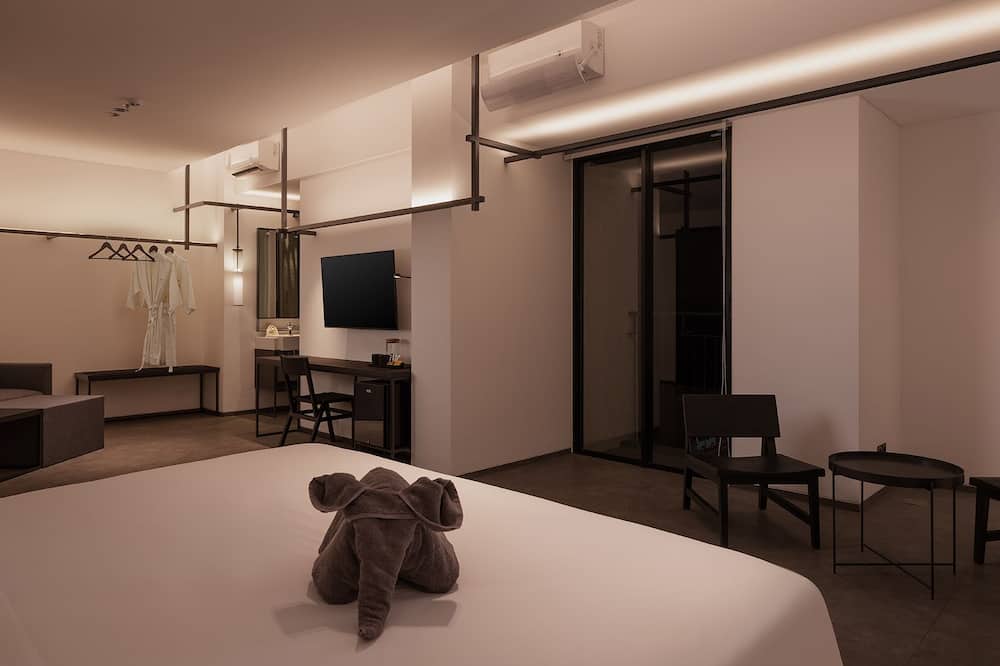 REZ Hotel Semarang