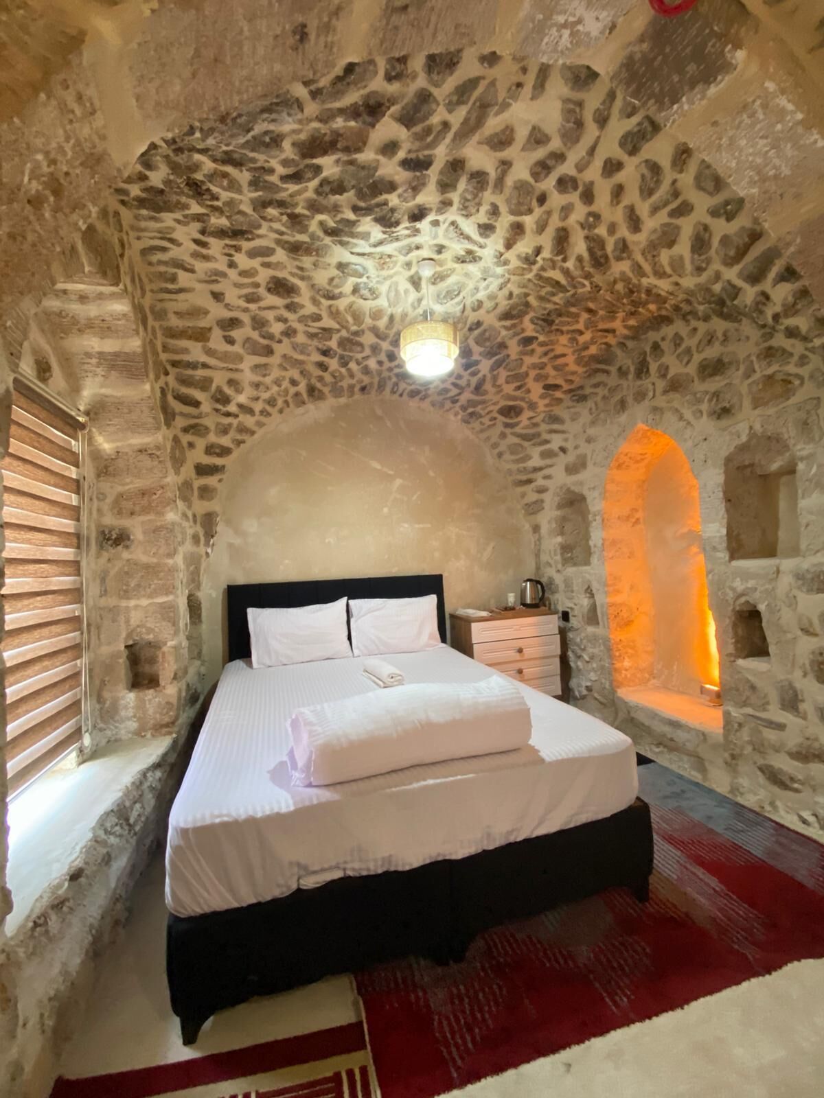 Triple Room | Desk, laptop workspace, free WiFi, bed sheets