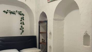 2 bedrooms, desk, free WiFi, bed sheets