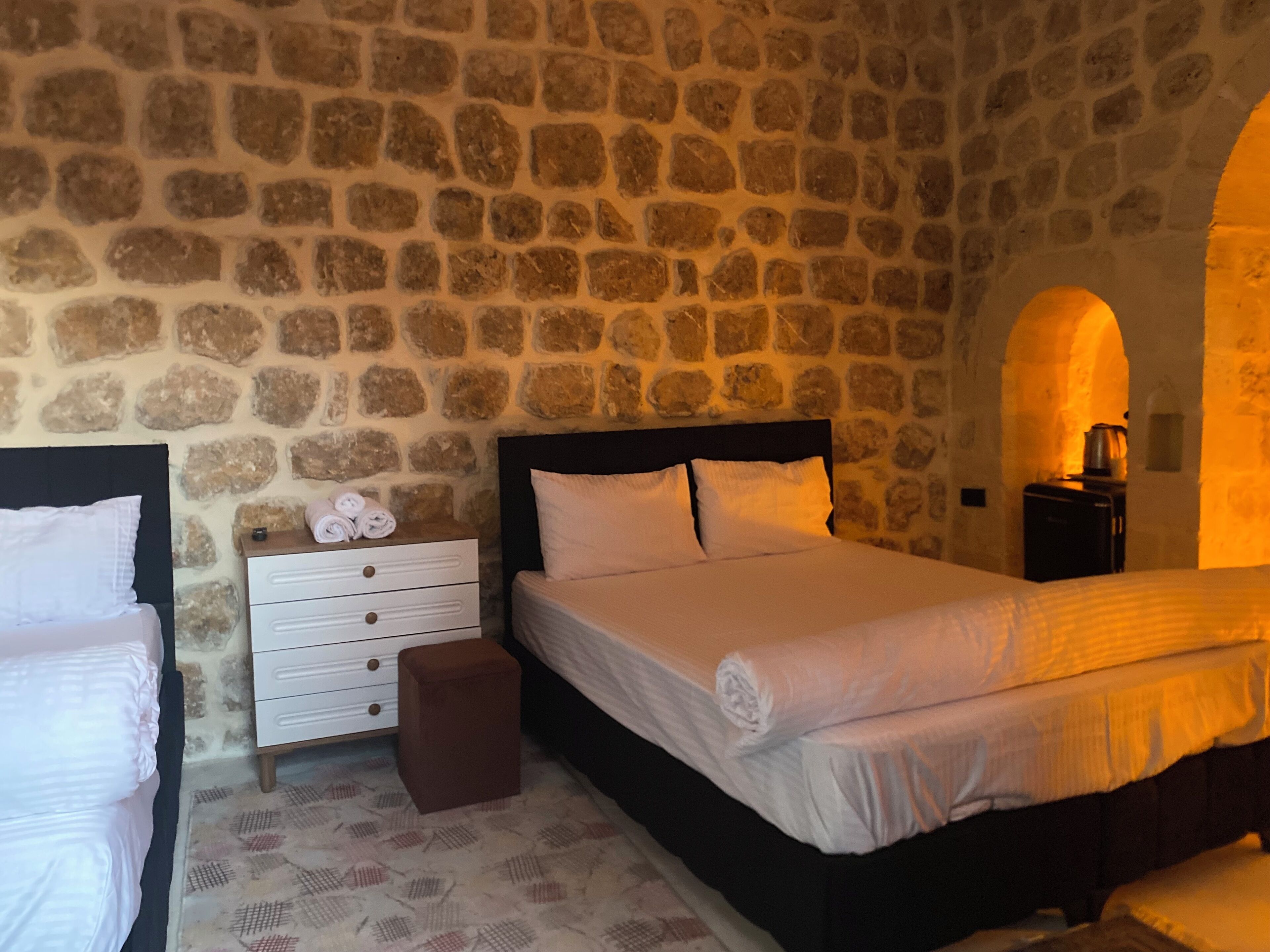 Classic-Doppel- oder -Zweibettzimmer | Schreibtisch, laptopgeeigneter Arbeitsplatz, kostenloses WLAN