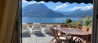 The Terrace on the lake