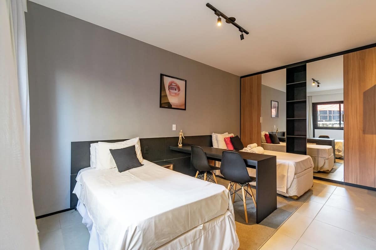 1 bedroom, desk, laptop workspace, free WiFi