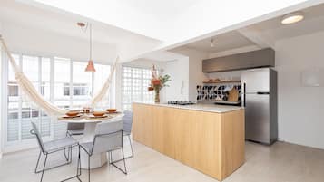 Appartement Ville | Cuisine privée | Grand réfrigérateur, micro-ondes