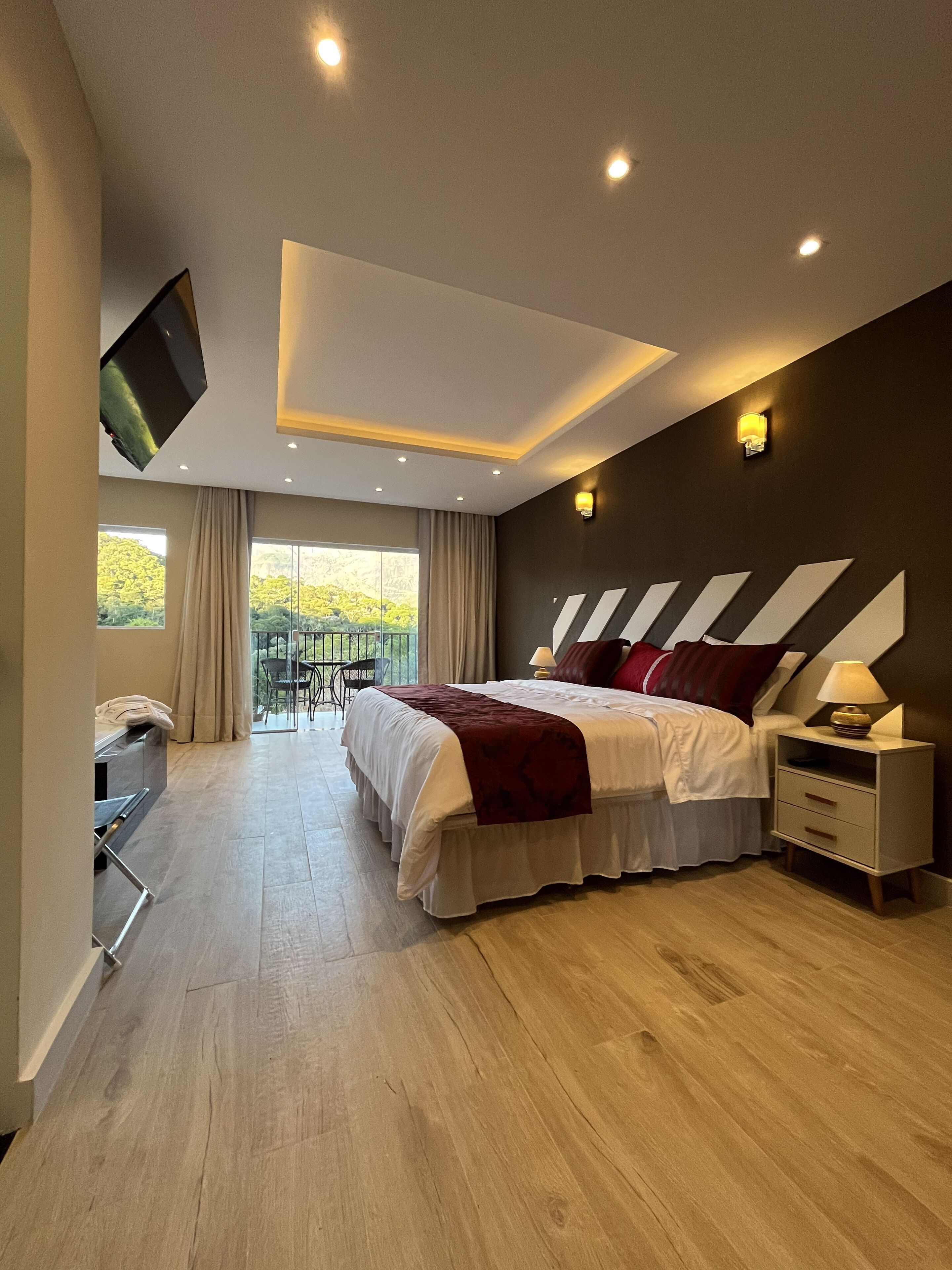 Minibar, in-room safe, blackout drapes, free WiFi