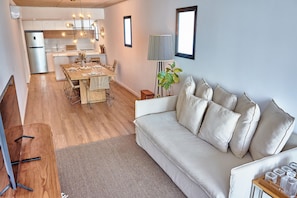Apartment, 2 Bedrooms (508) | Living area | 45-inch Smart TV with cable channels - Babel Arcos (Buenos Aires)