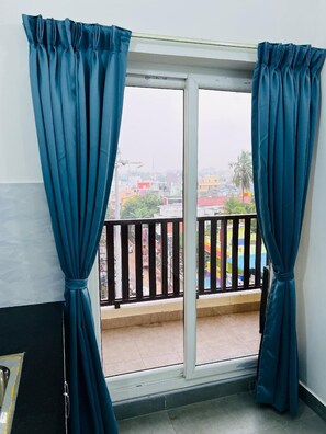 Premium Apartment, Sea View | Balcony