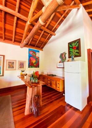 Private kitchen - Sustainable Mountain Accommodation - Go Organic (Santo Antonio do Pinhal)