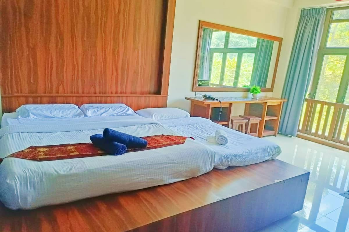 1 bedroom, free WiFi, bed sheets