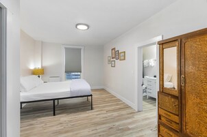 Classic Apartment | 1 bedroom, iron/ironing board, free WiFi