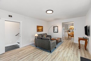 Classic Apartment | Living area | 40-inch flat-screen TV with digital channels