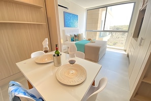 Apartment | Dining - Apartamentos Salguero Suites - by SOHO (Santa Marta)