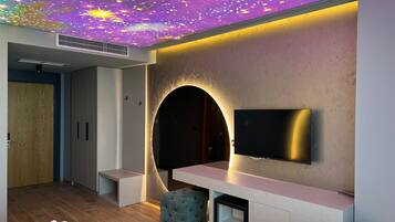 Superior tweepersoonskamer | Een bureau, gratis wifi, beddengoed