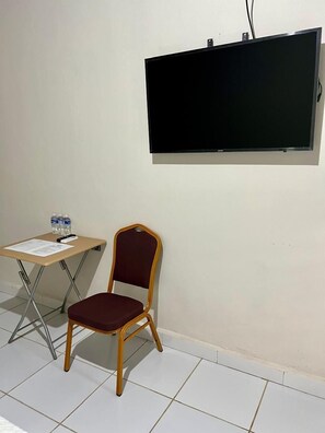 Triple Room | Free WiFi, bed sheets - APARTA HOTEL PALMEROLA (Comayagua)