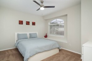3 bedrooms, travel cot, WiFi, bed sheets