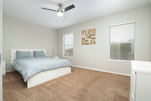 3 chambres, lit parapluie, Wi-Fi, draps fournis