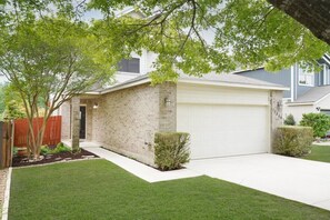 Exterior - SeaWorld Retreat | Comfortable & Family-Friendly Stay Near Top Attractions! (San Antonio)