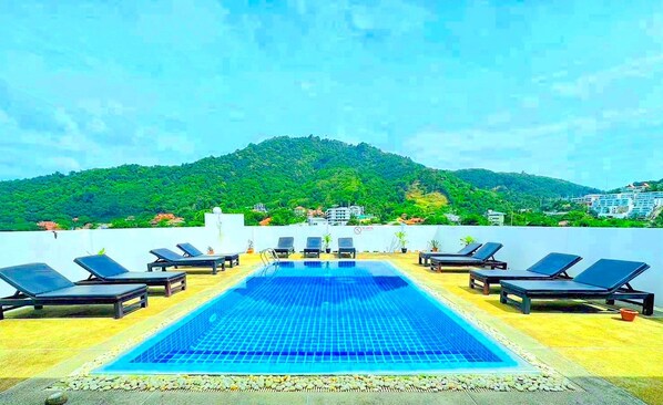 Outdoor pool - Kata Place Hotel (Karon)