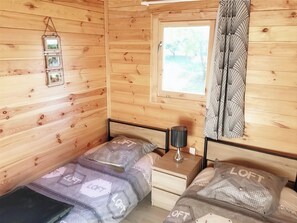 Romantisches Chalet | Bügeleisen/Bügelbrett, kostenloses WLAN, Bettwäsche