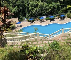 2 piscinas al aire libre