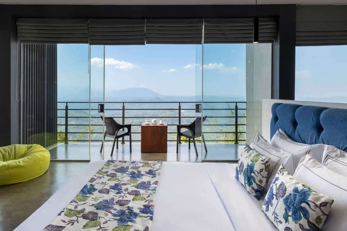 Premier Double Room | Individually decorated, individually furnished, desk, blackout drapes