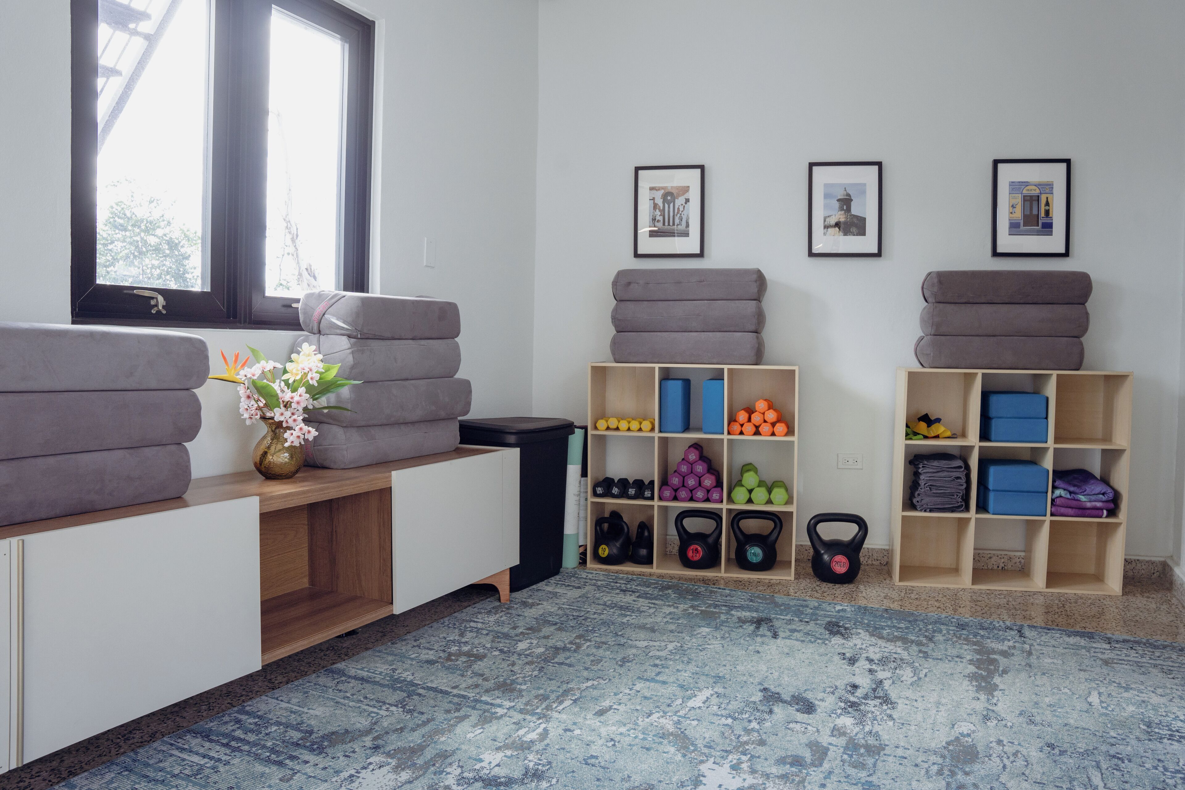 Photo - The Looking Glass Hotel