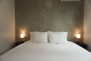 Egyptian cotton sheets, premium bedding, memory-foam beds, desk