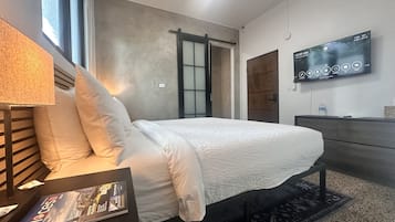 King Standard Room