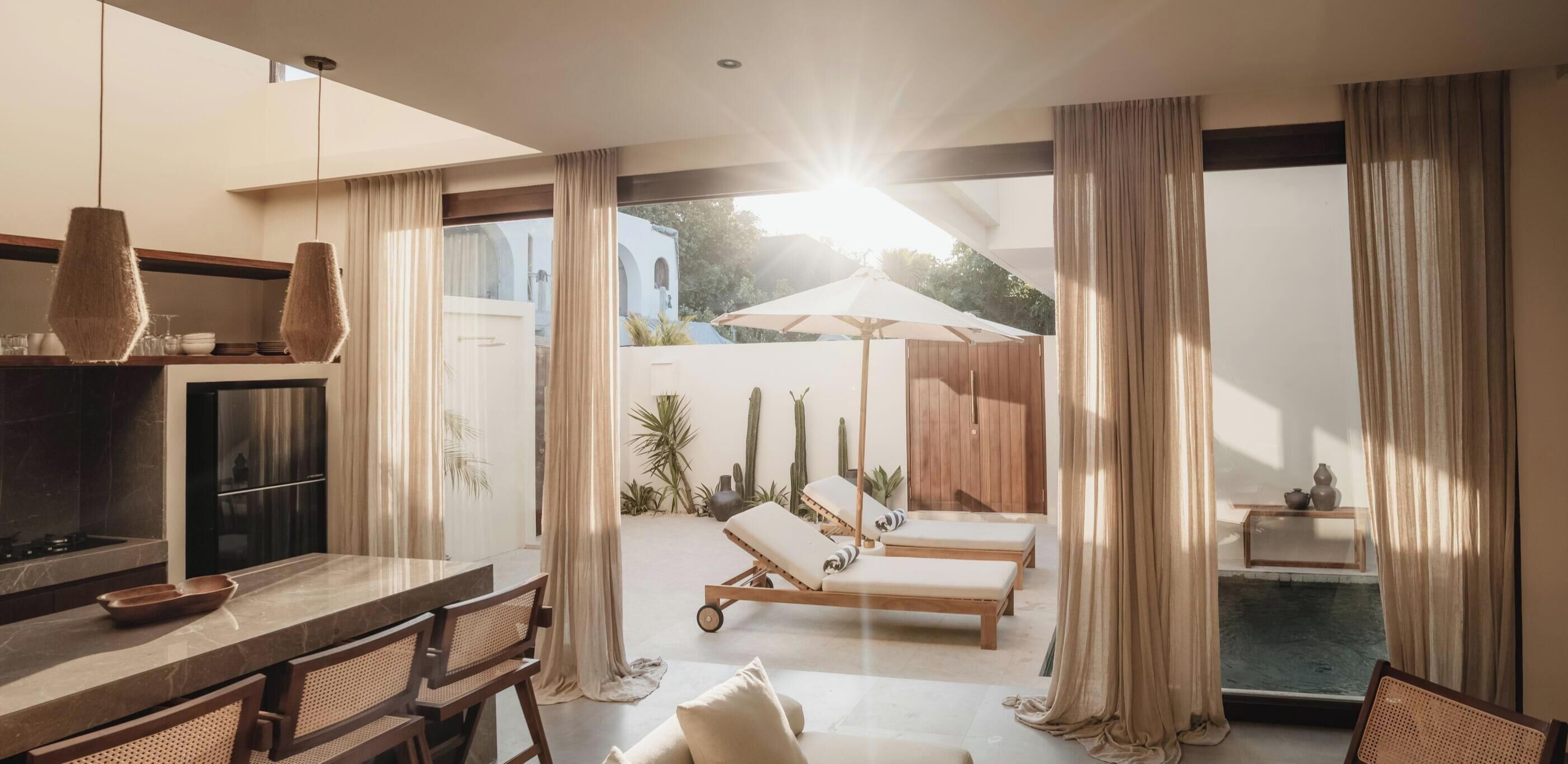 Villa, 1 soverom | Oppholdsområde | En 43-tommers TV med kabel-kanaler