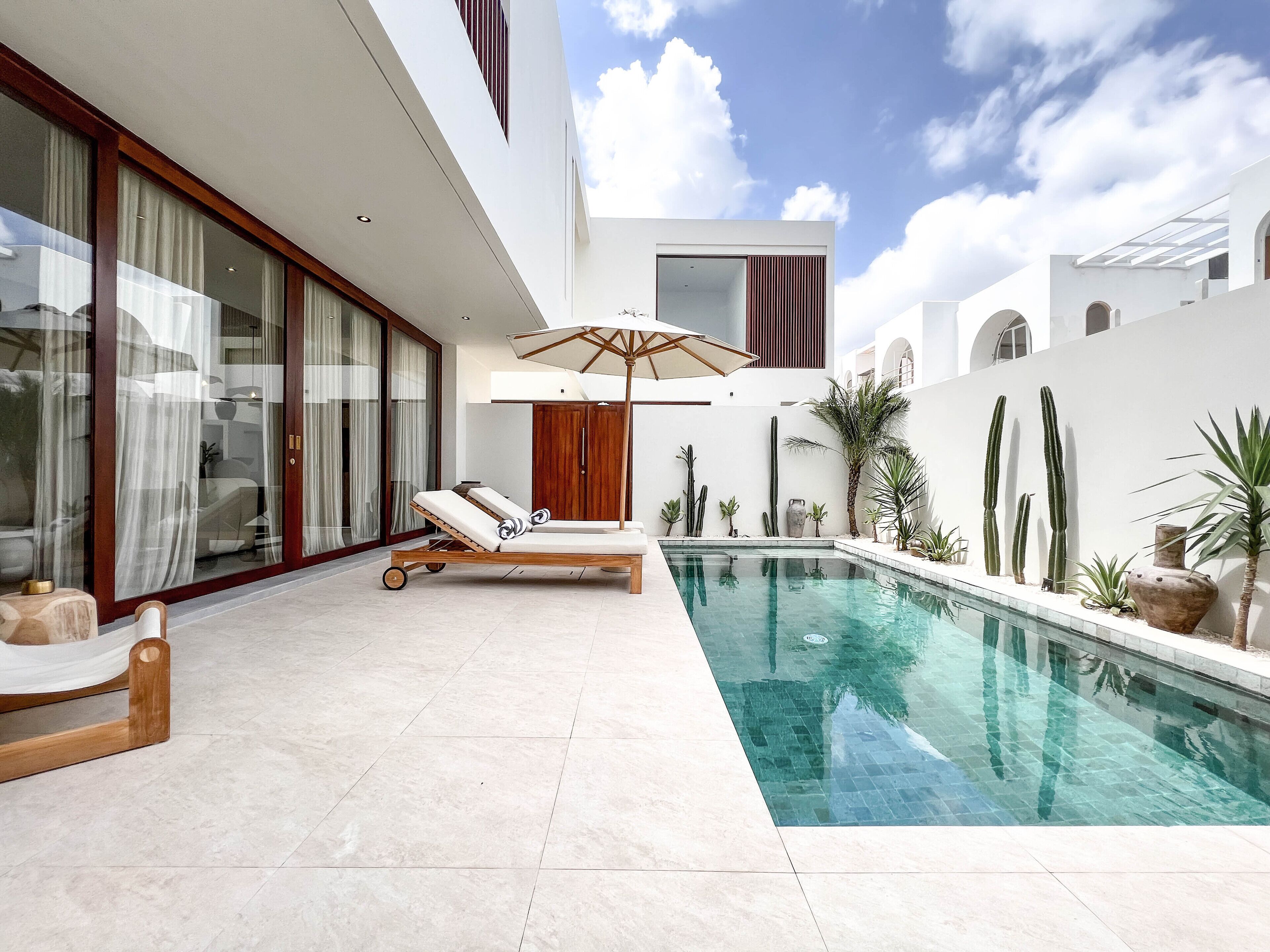 Vila, pemandangan kolam renang | 1 kamar tidur, seprai katun Mesir, seprai premium, dan brankas