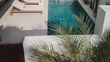 Piscine extérieure