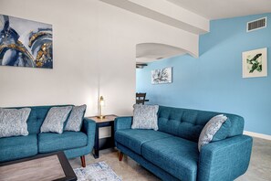 Hus | Oppholdsrom | En 60-tommers LED-TV med digitale kanaler