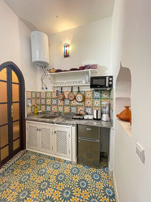 獨棟房屋 | 私人廚房 | 電冰箱、義式濃縮咖啡機、電熱水壺、烤麵包機