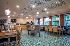 Restaurant - The Presidency Hotel In Bhubaneswar (Bhubaneshwar)