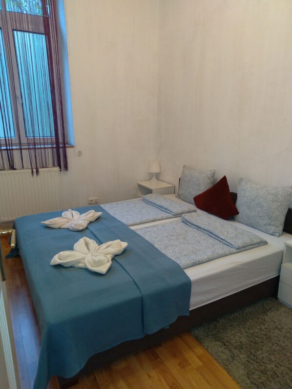 Classic Apartment | 2 bedrooms, free WiFi - Elena Suite (Budapest)
