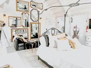 Comfort Studio, Multiple Beds | Individually decorated, individually furnished, desk, iron/ironing board - Inn Santa Clara (Santa Clara)