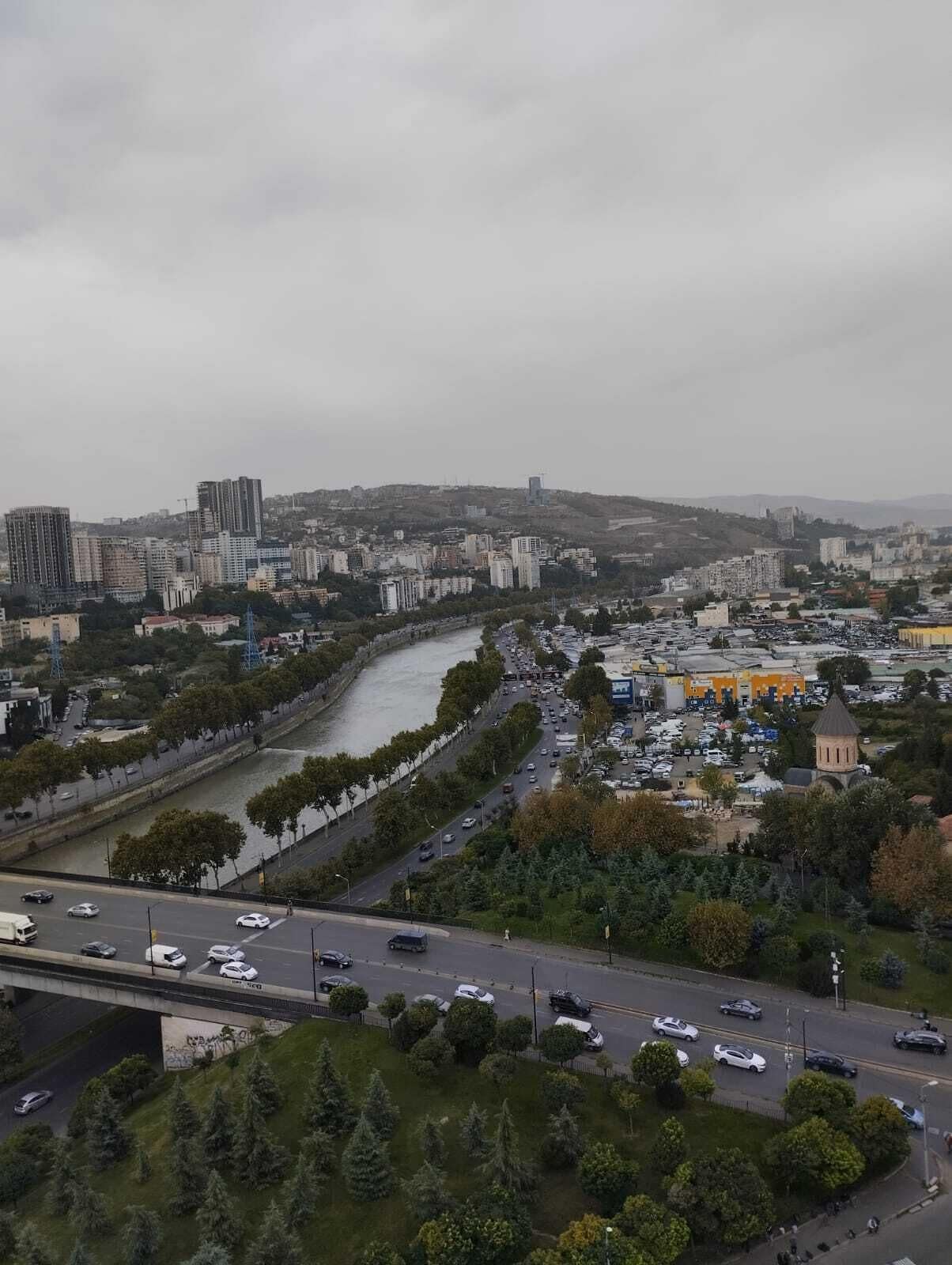 Foto - Sky by the river
