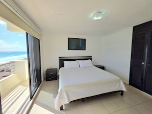 Family Apartment | 2 bedrooms, in-room safe, desk, blackout drapes - Oceanfront white sand beach condo  (Cancun)